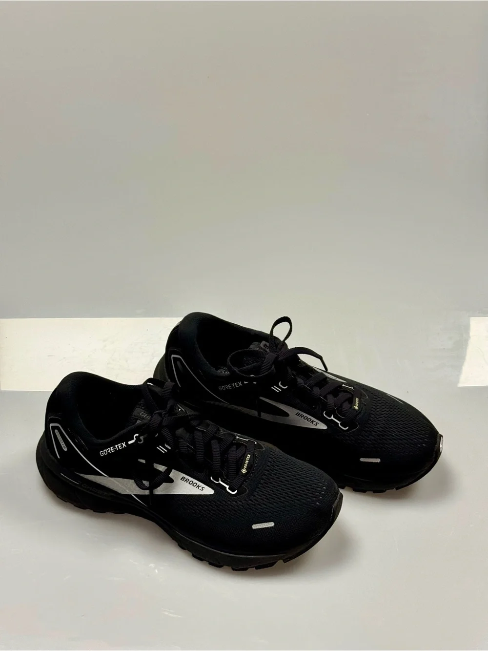 Brooks Ghost 14 GTX Women’s 9 B Black GORE-TEX Waterproof Running Shoes